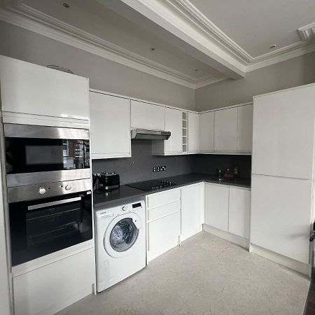 Lovely 2-Bedroom Victorian Flats Лондон Экстерьер фото