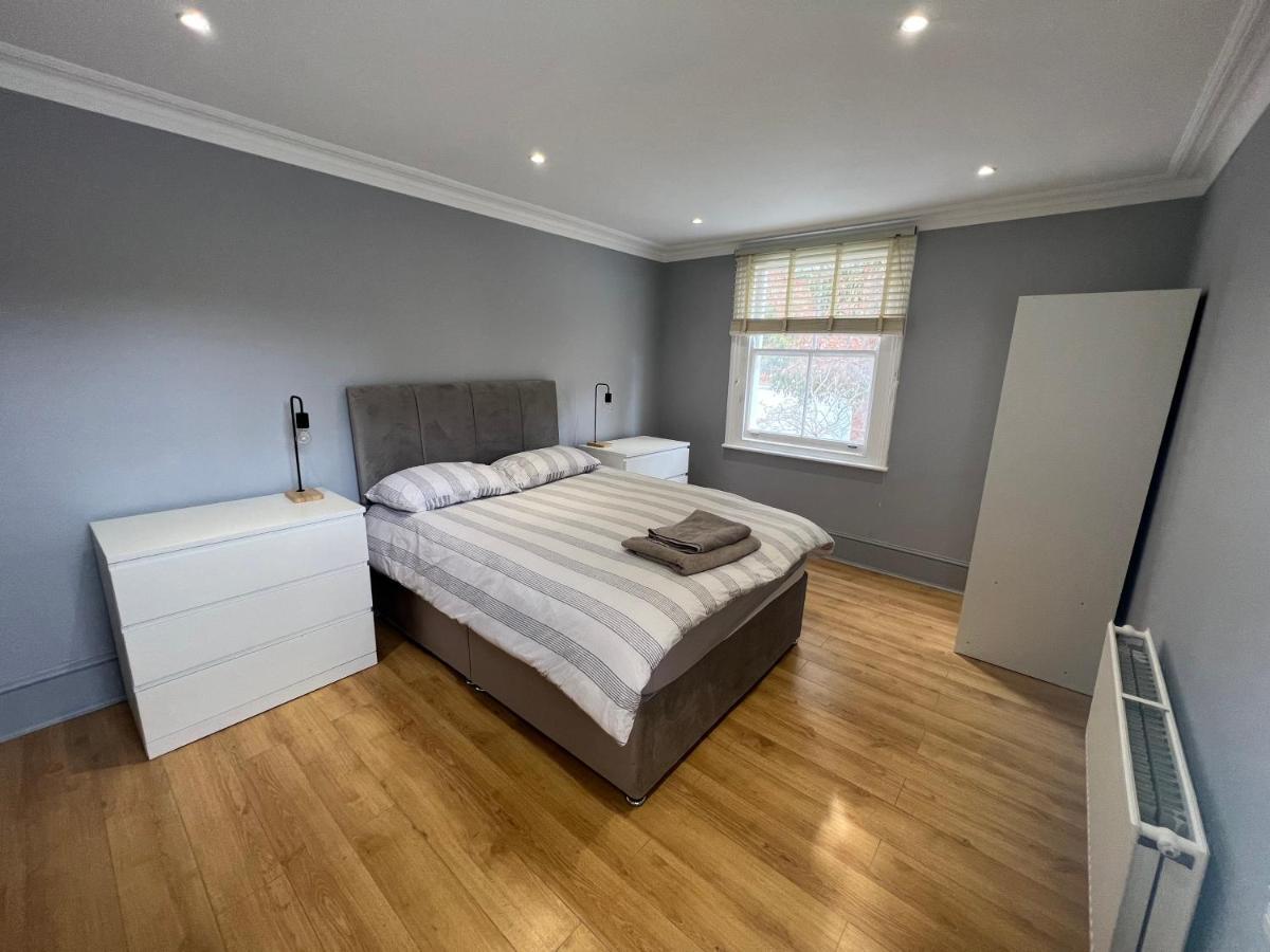 Lovely 2-Bedroom Victorian Flats Лондон Экстерьер фото