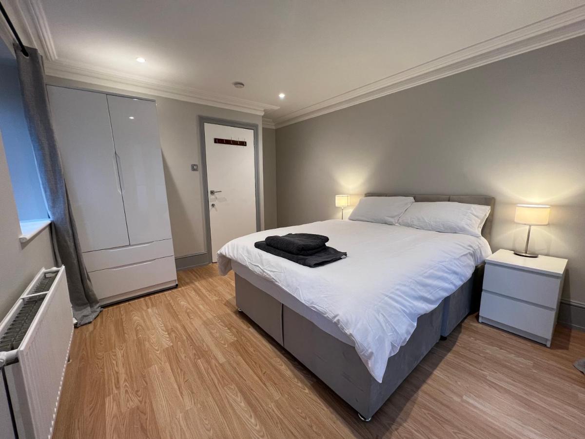 Lovely 2-Bedroom Victorian Flats Лондон Экстерьер фото